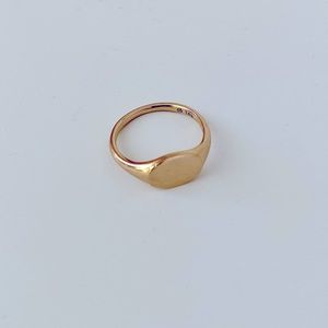 Mejuri Signet ring 14k gold